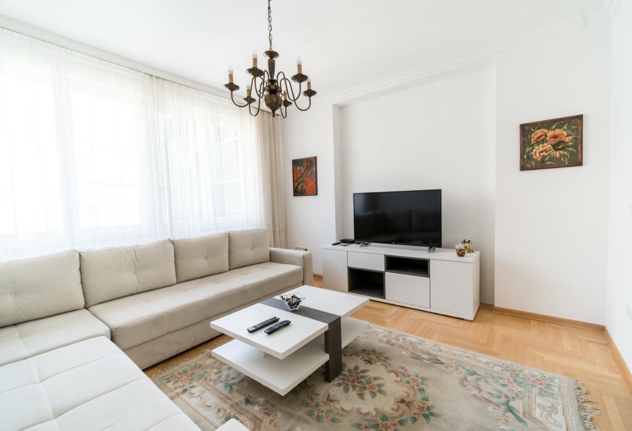 Ferhadija Premium Apartment ซาราเยโว ภายนอก รูปภาพ