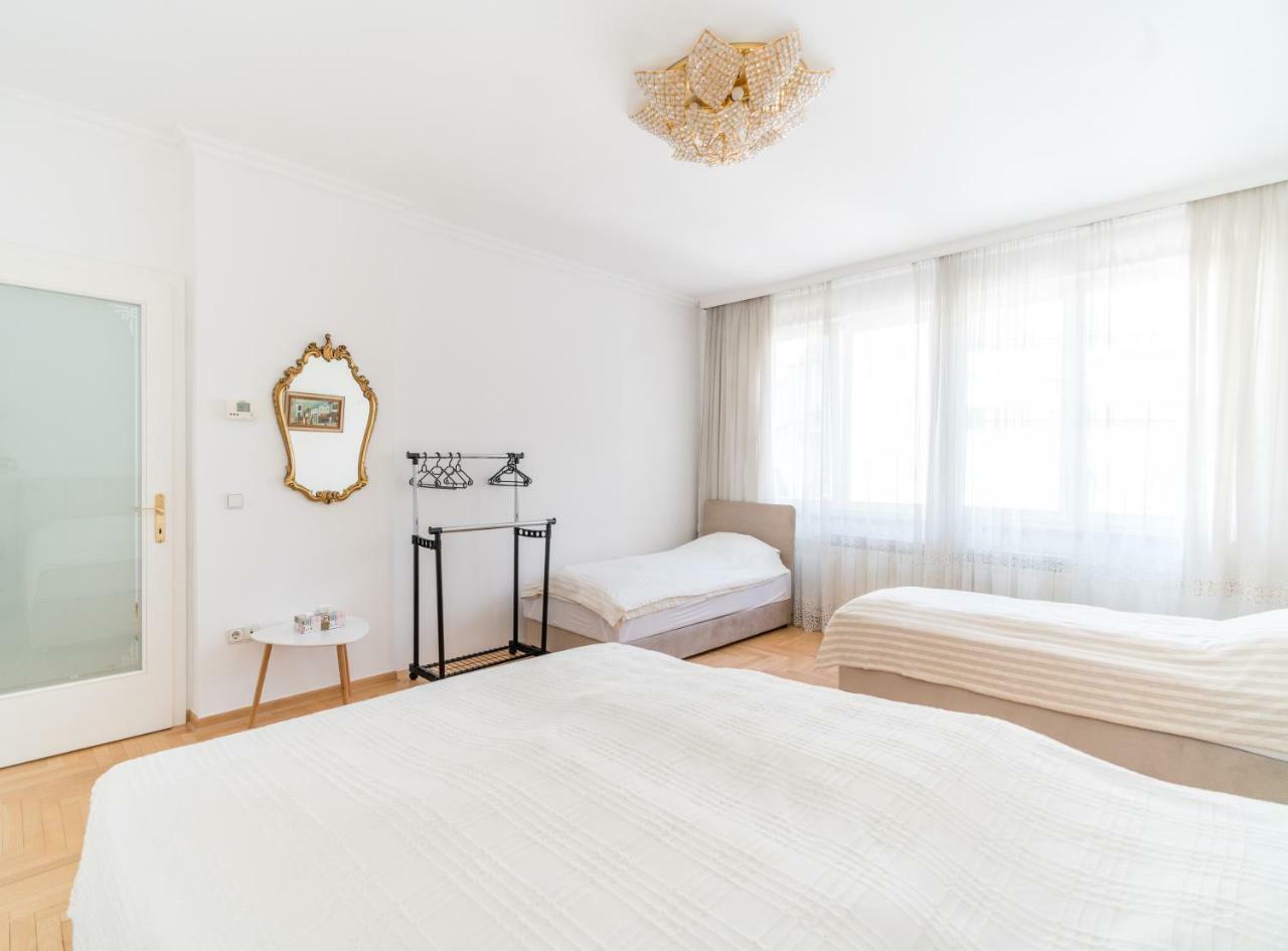 Ferhadija Premium Apartment ซาราเยโว ภายนอก รูปภาพ